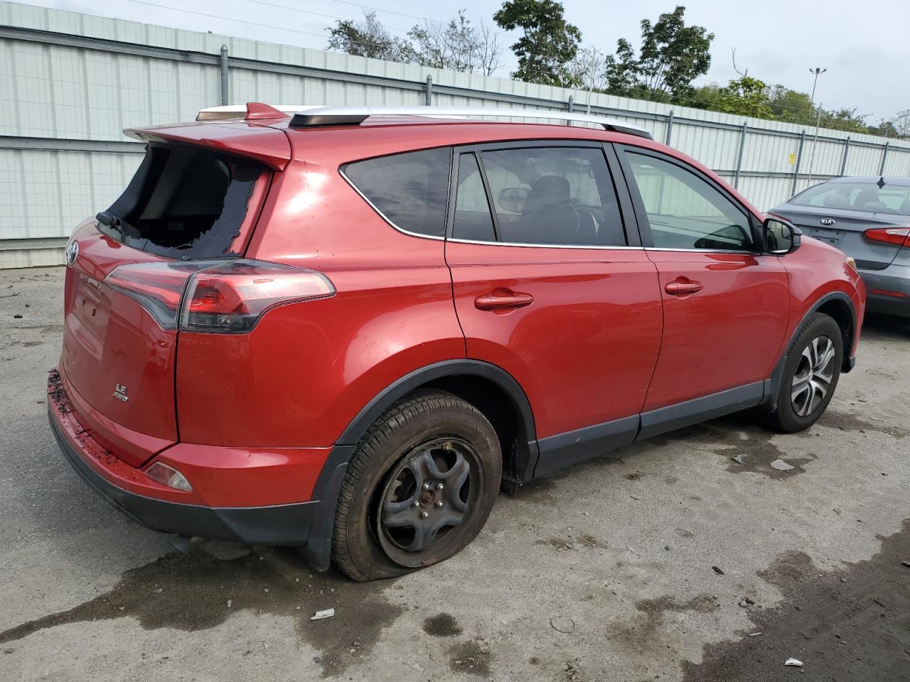 2016 TOYOTA RAV 4 — VIN JTMBFREV8GJ103798 — photo 3